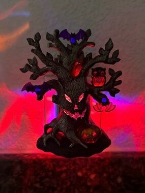 Bath & Body Works Haunted Monster Tree Wallflower Nightlight Plug